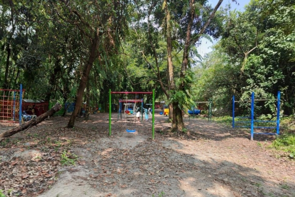 Paathiramanal Island